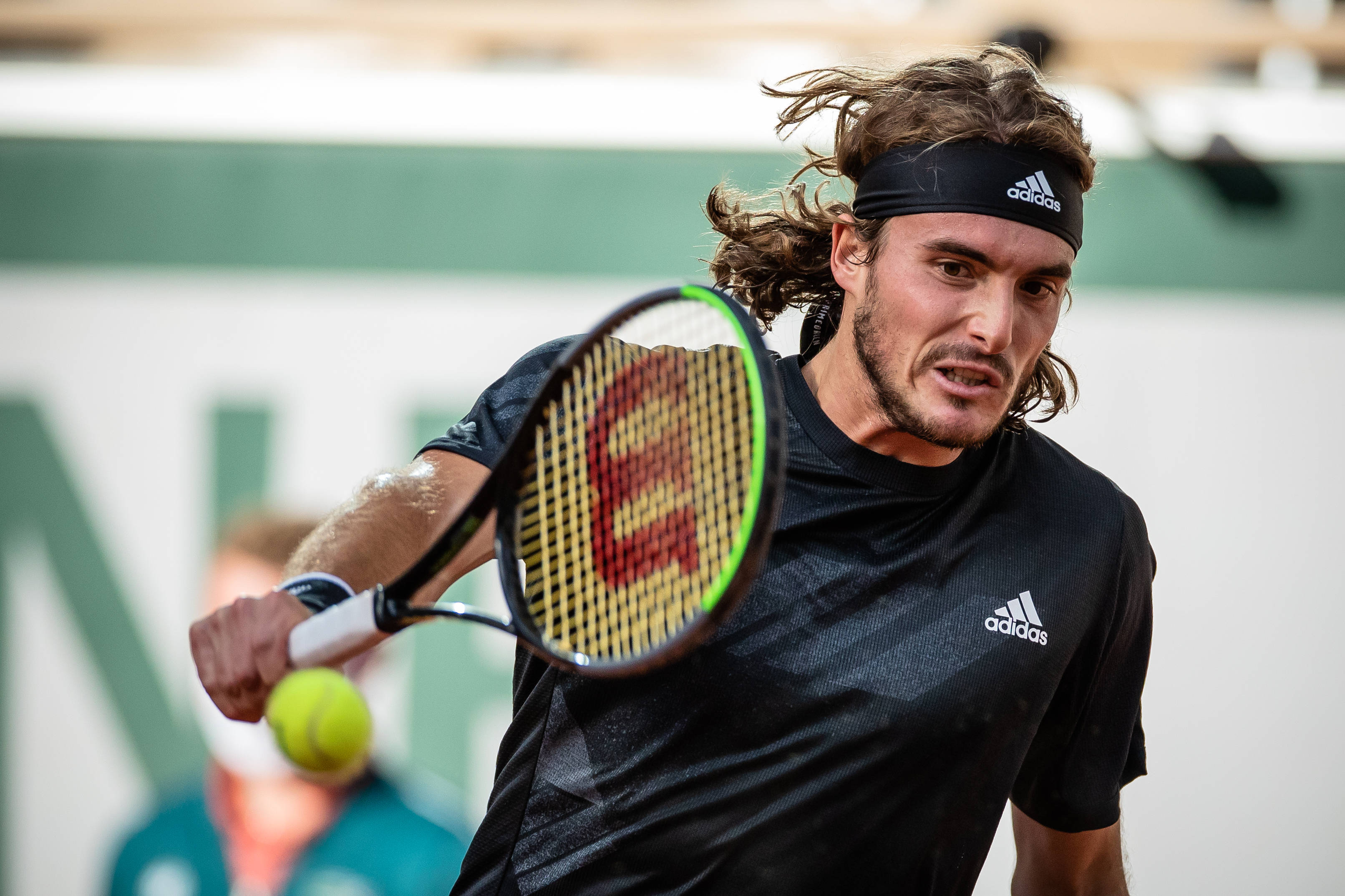 开云体育平台APP-法国网球队力克美国网球队，西西帕斯高光表现