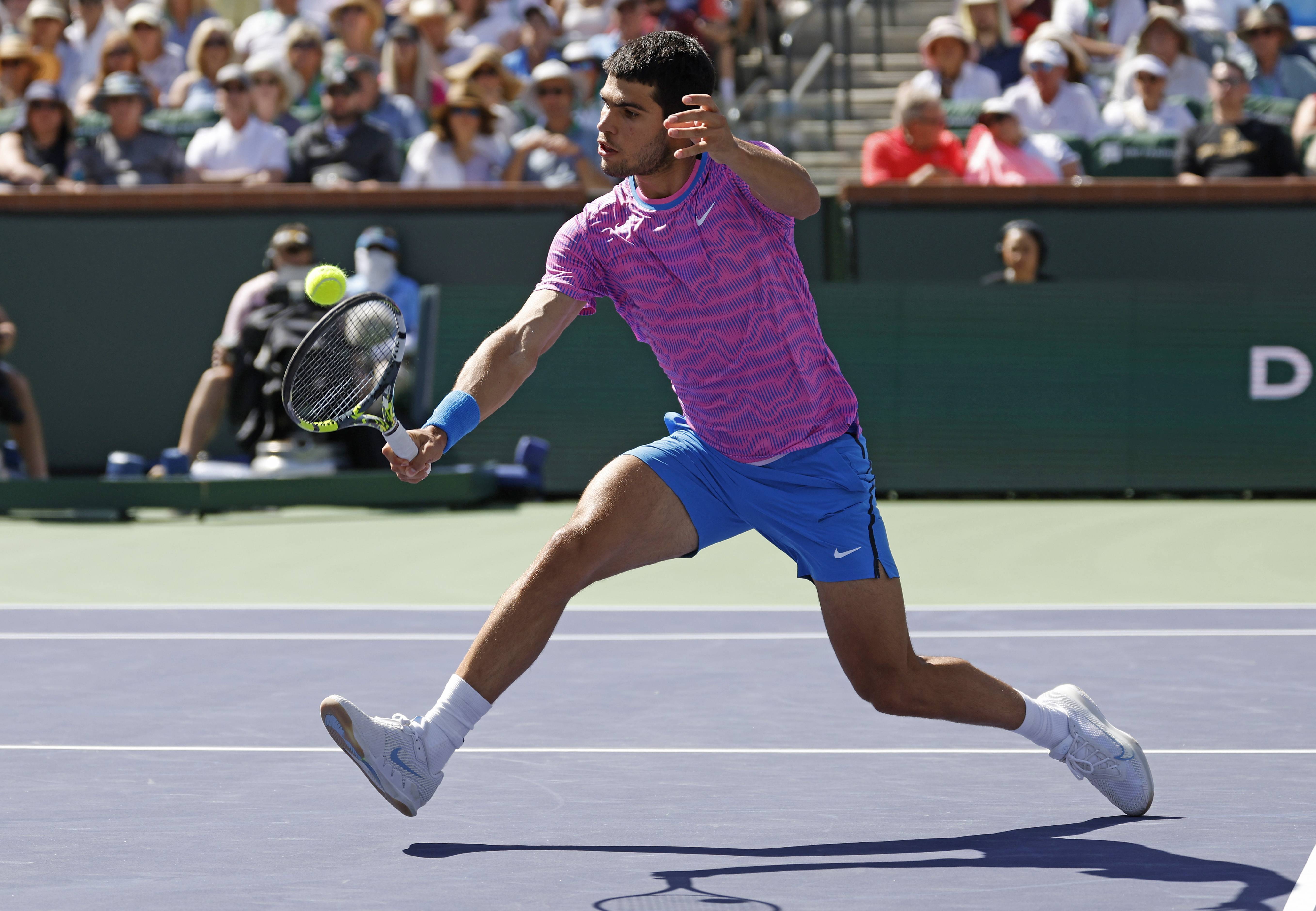 意大利网球队逆转日本网球队,阿尔卡拉斯高光表现 意大利网球队逆转日本网球队,阿尔卡拉斯高光表现