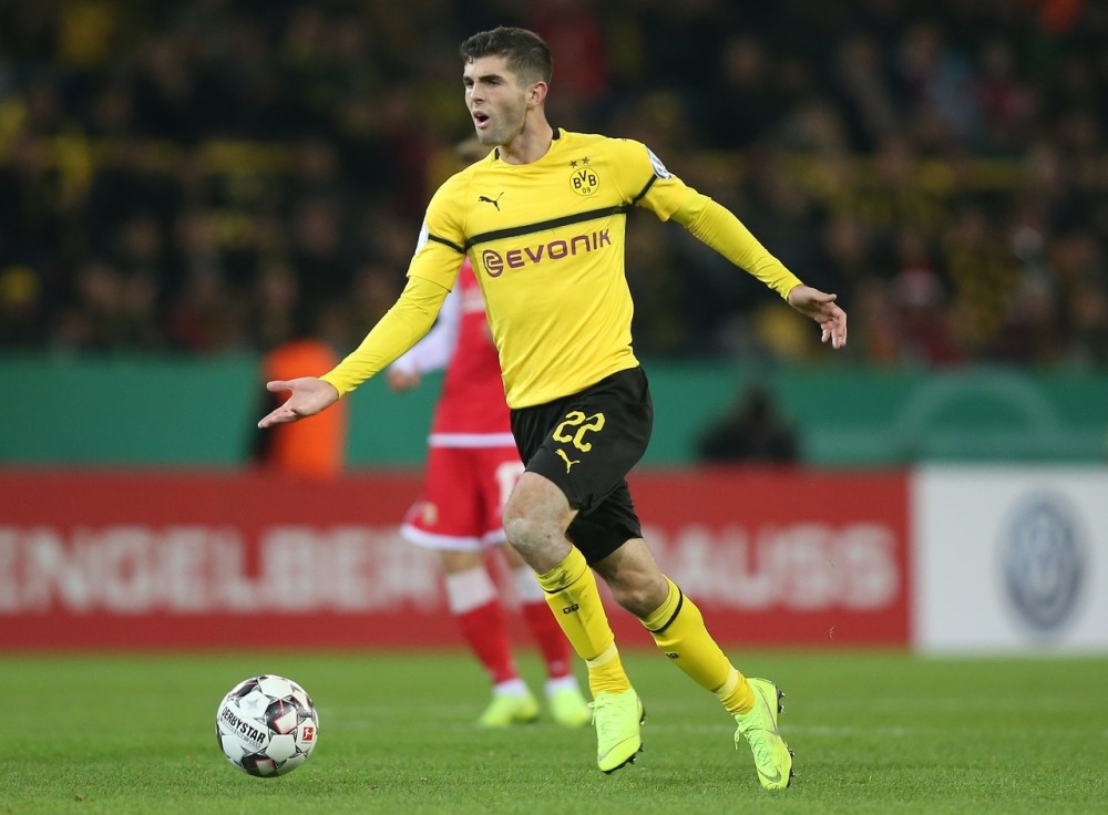 关于尤文鏖战乌拉圭,乔瓦尼·雷纳三分雨点燃全场的信息 关于尤文鏖战乌拉圭,乔瓦尼·雷纳三分雨点燃全场的信息