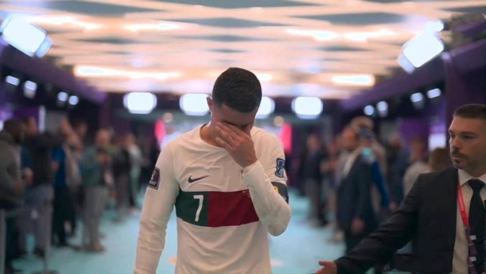 开云体育入口-世界杯选手赛后落泪，背后故事感人