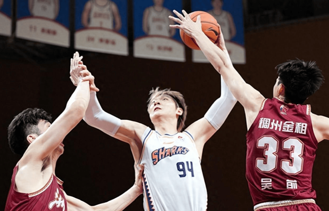 新疆队完胜骑士，王哲林高光表现的简单介绍