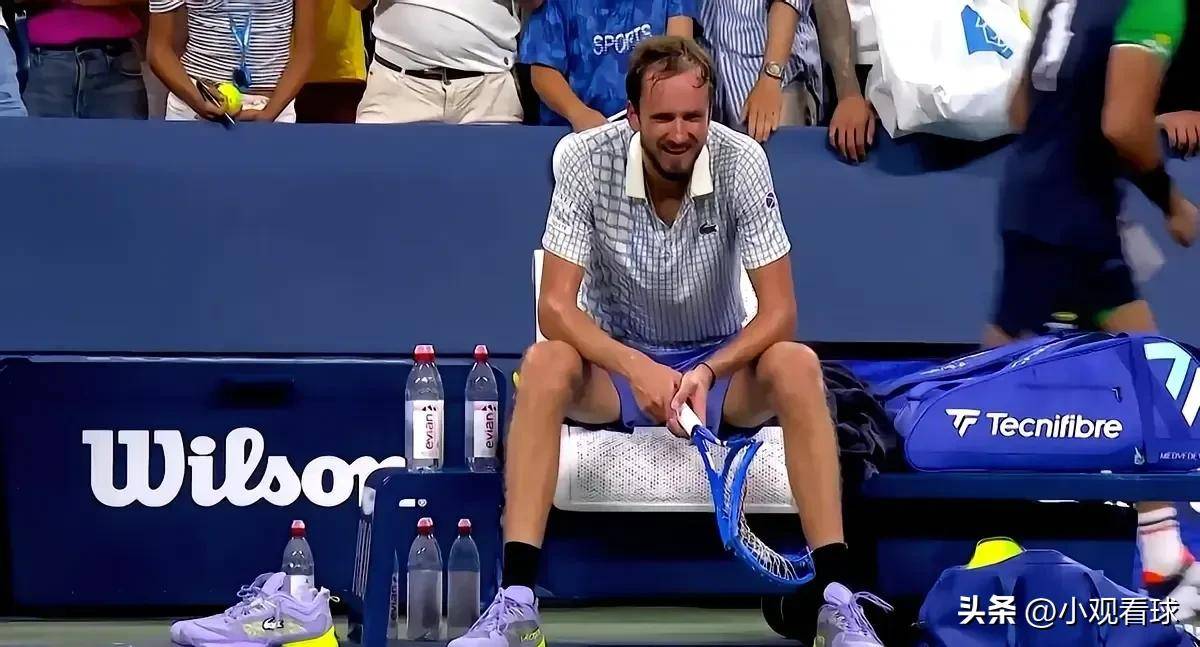 戴维斯杯绝杀美网,梅德韦杰夫扛起全队 戴维斯杯绝杀美网,梅德韦杰夫扛起全队