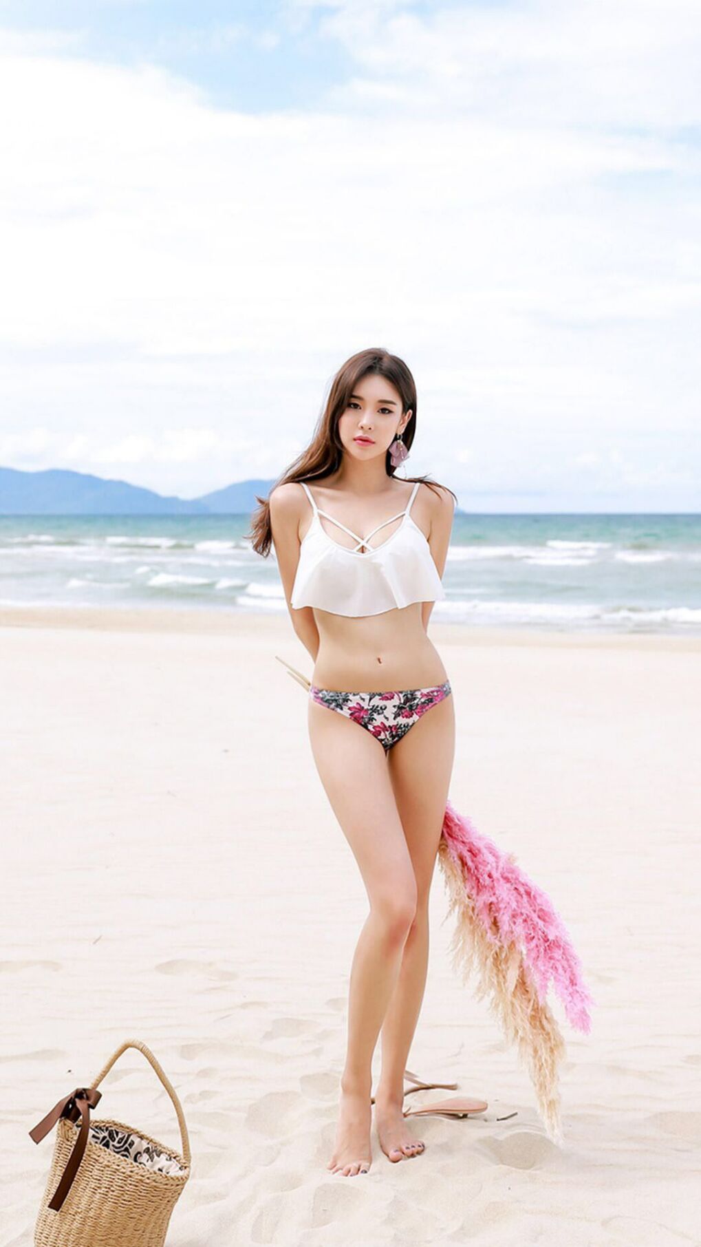 开云体育平台APP-荷兰防线遭遇试金石，摩纳哥烈火本泽马，燃尽郁金香？