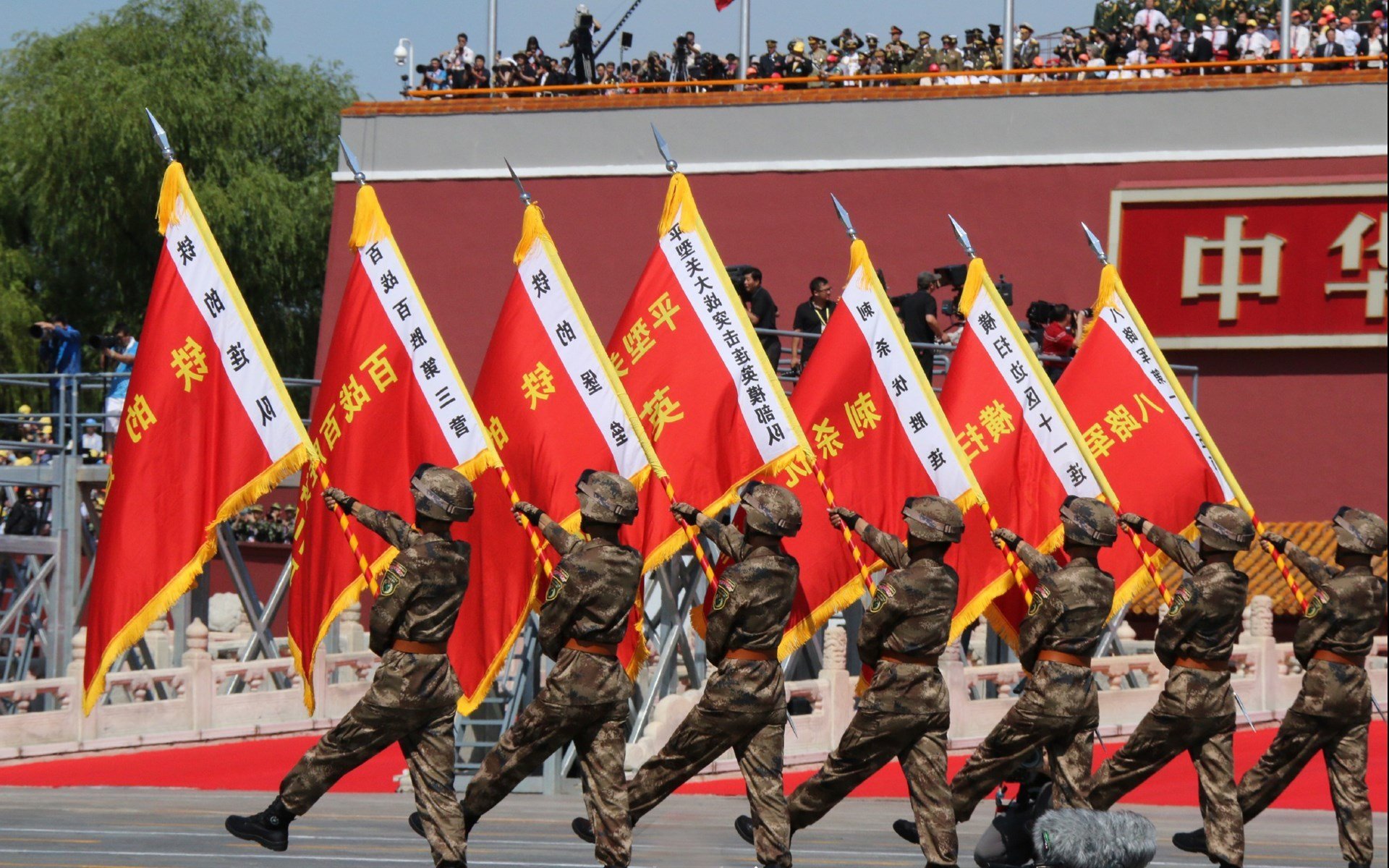 开云体育入口-绝境之光！马丁内利一击定乾坤，里昂生死战险胜奥地利